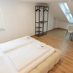 Mama-apartments - Netflix, Balkon, Arbeitsplatz, Wifi, Waschmaschine, Familienfreundlich, Kostenloser Parkplatz - 125 Qm Lägenhet Fulda