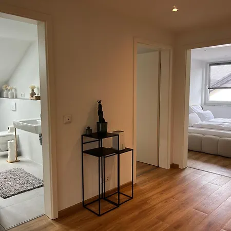 Mama-apartments - Stylisches Mit Netflix, Balkon Und Parkplatz - 125 Qm Apartment *