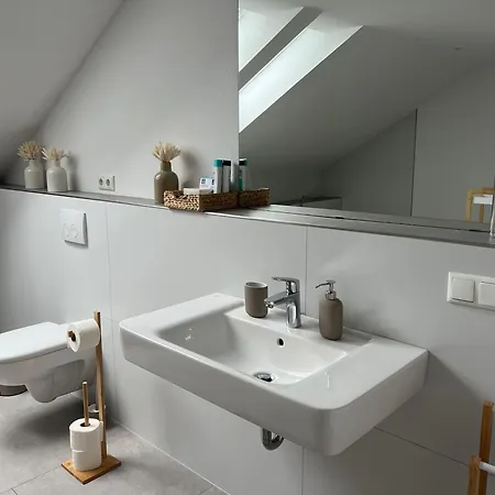 Apartment Mama-apartments - Stylisches Mit Netflix, Balkon Und Parkplatz - 125 Qm *