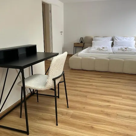 Mama-apartments - Stylisches Mit Netflix, Balkon Und Parkplatz - 125 Qm * Fulda