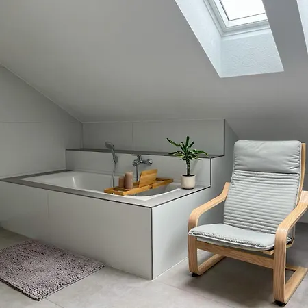 Διαμέρισμα Mama-apartments - Netflix, Balkon, Kaffee & Tee, Wifi, Waschmaschine, Familienfreundlich, Kostenloser Parkplatz - 125 Qm *