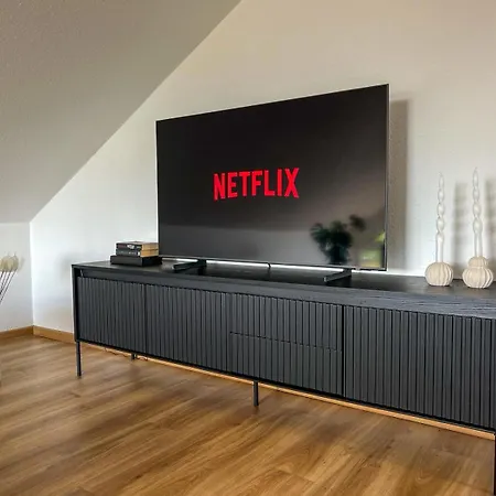 Mama-apartments - Netflix, Balkon, Kaffee & Tee, Wifi, Waschmaschine, Familienfreundlich, Kostenloser Parkplatz - 125 Qm Διαμέρισμα