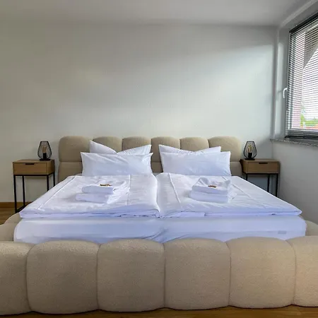 Mama-apartments - Netflix, Balkon, Kaffee & Tee, Wifi, Waschmaschine, Familienfreundlich, Kostenloser Parkplatz - 125 Qm Фульда