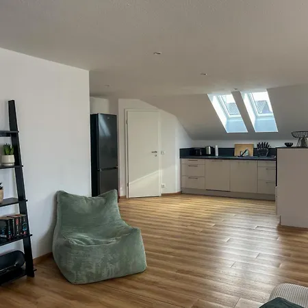 Mama-apartments - Netflix, Balkon, Kaffee & Tee, Wifi, Waschmaschine, Familienfreundlich, Kostenloser Parkplatz - 125 Qm *