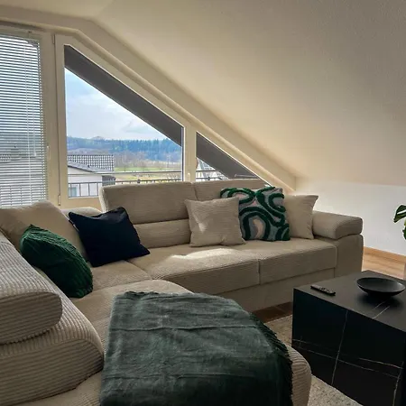 Mama-apartments - Netflix, Balkon, Kaffee & Tee, Wifi, Waschmaschine, Familienfreundlich, Kostenloser Parkplatz - 125 Qm Appartamento Fulda