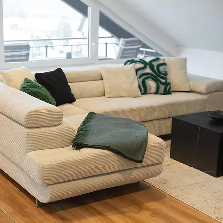 Διαμέρισμα Mama-apartments - Netflix, Balkon, Kaffee & Tee, Wifi, Waschmaschine, Familienfreundlich, Kostenloser Parkplatz - 125 Qm *