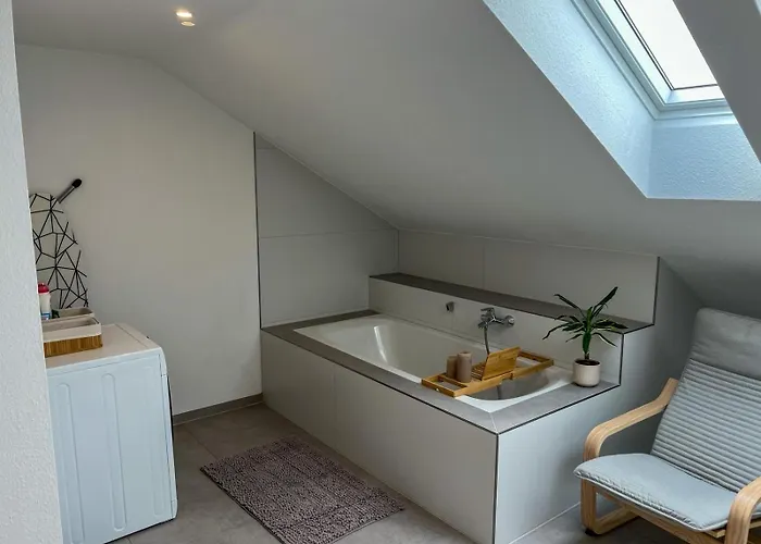 Apartament Mama-apartments - Netflix, Balkon, Kaffee & Tee, Wifi, Waschmaschine, Familienfreundlich, Kostenloser Parkplatz - 125 Qm