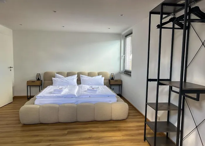 Mama-apartments - Netflix, Balkon, Kaffee & Tee, Wifi, Waschmaschine, Familienfreundlich, Kostenloser Parkplatz - 125 Qm * Fulda