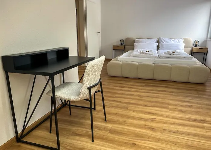 Apartament Mama-apartments - Netflix, Balkon, Kaffee & Tee, Wifi, Waschmaschine, Familienfreundlich, Kostenloser Parkplatz - 125 Qm
