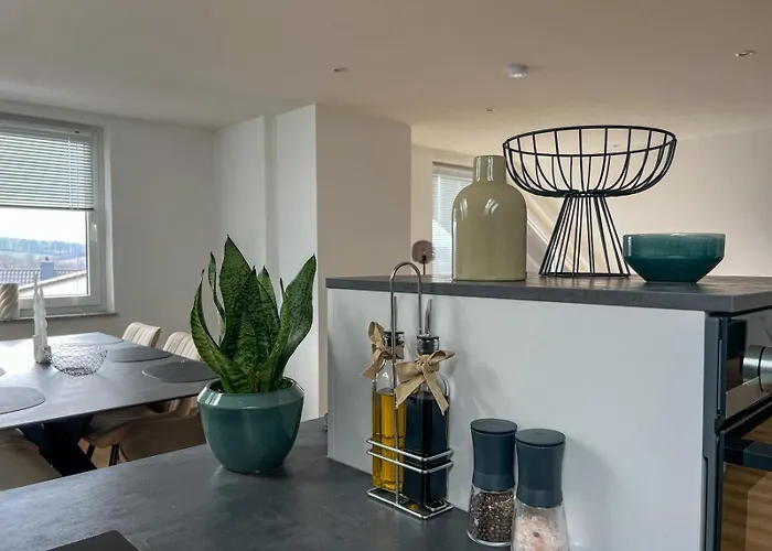 Mama-apartments - Netflix, Balkon, Kaffee & Tee, Wifi, Waschmaschine, Familienfreundlich, Kostenloser Parkplatz - 125 Qm Fulda