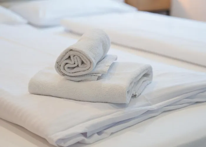 Apartament Mama-apartments - Netflix, Balkon, Kaffee & Tee, Wifi, Waschmaschine, Familienfreundlich, Kostenloser Parkplatz - 125 Qm Fulda