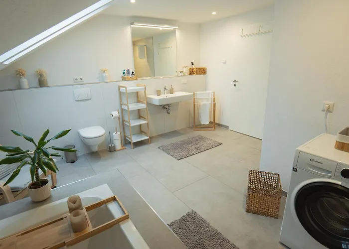 Mama-apartments - Netflix, Balkon, Kaffee & Tee, Wifi, Waschmaschine, Familienfreundlich, Kostenloser Parkplatz - 125 Qm *